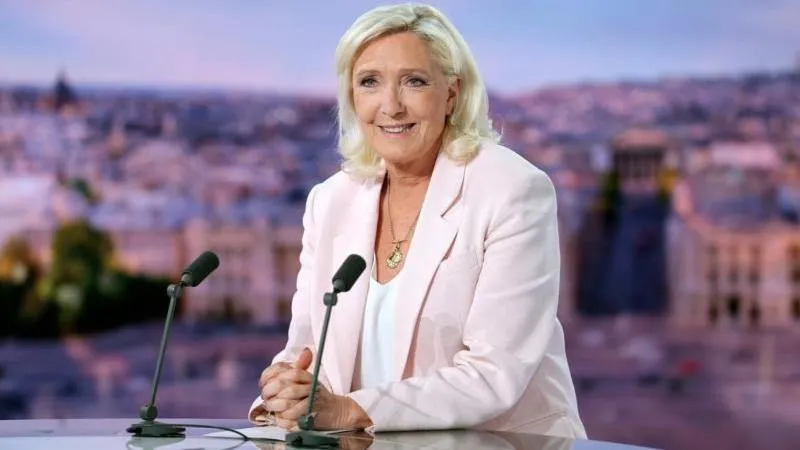Le Pen urges France not to provoke the "Russian bear"