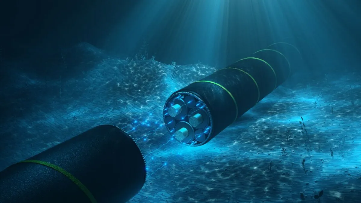 How vulnerable are the indispensable submarine internet cables?