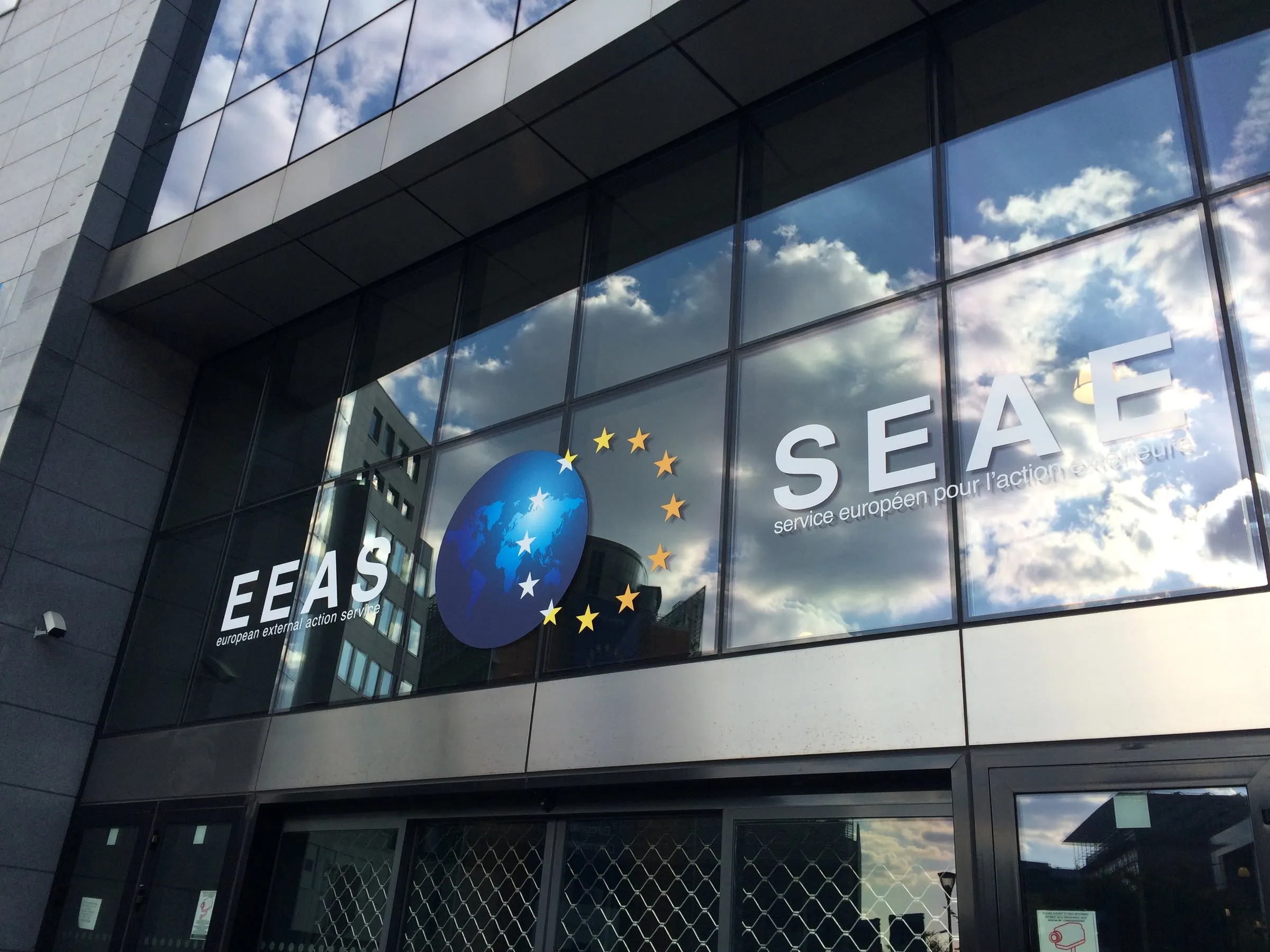 Is the Berlaymont quietly strangling the European External Action Service to seize EU foreign policy?