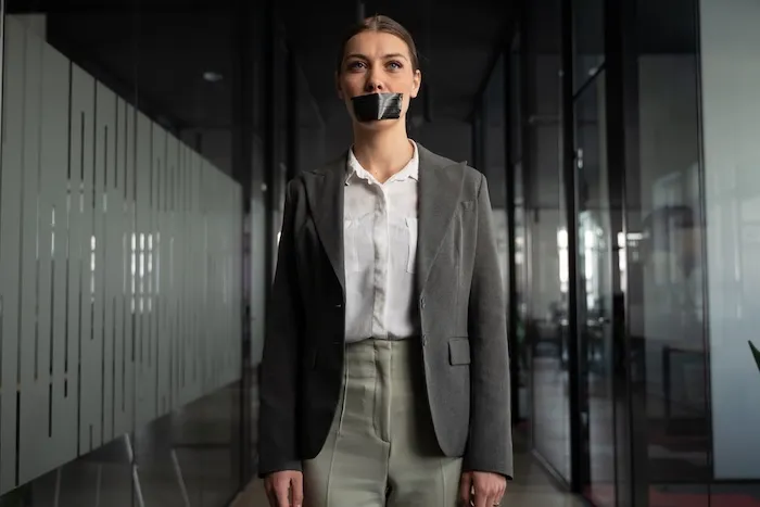INSA poll: Germans afraid to speak out — many keep quiet to avoid trouble