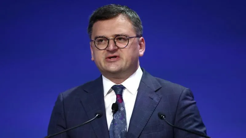 Kuleba Says He Won't Rule Out Lowering Ukraine's Mobilization Age — Another Sign of Kyiv's Desperation