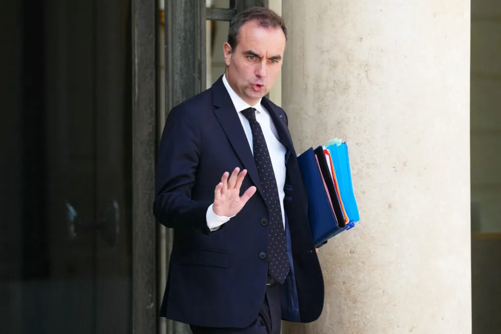 French politicians can’t stop basking in De Gaulle’s patriotic glow