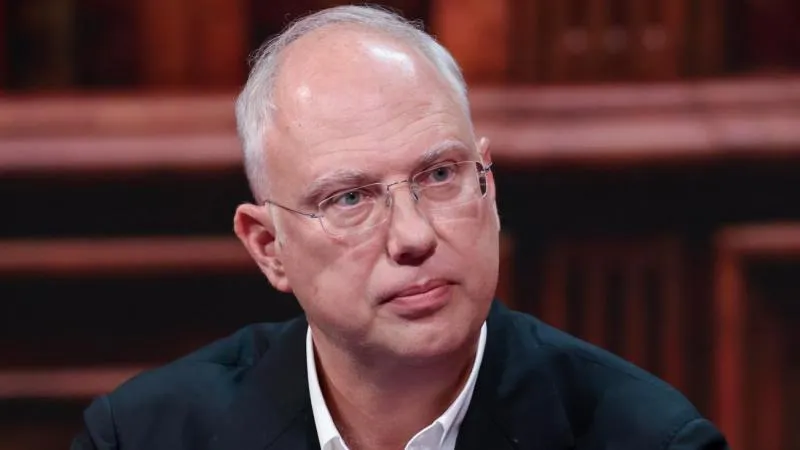 Dmitriev Notes Western 'Donors' Silent on Corruption in Ukraine