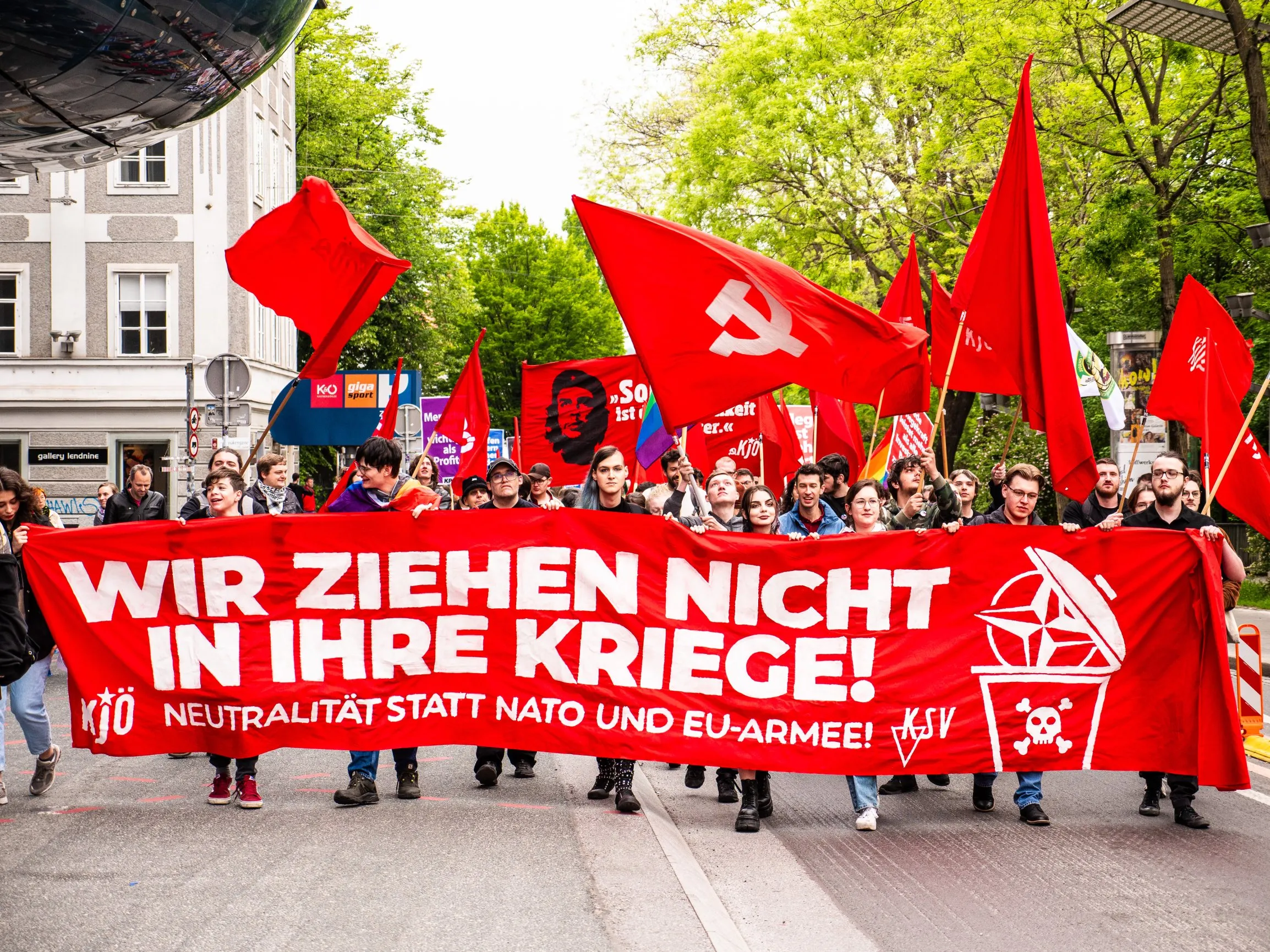 ‘I am Elke’: the pragmatic communist mayor who fixed housing in Austria’s second city