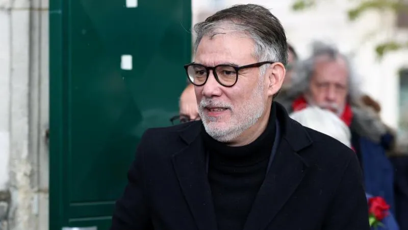 Leader of France’s Socialist Party Announces Bid for 2027 Presidency