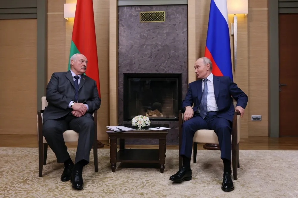EU should use the Digital Services Act to curb online harassment of Belarusian and Russian exiles in Europe