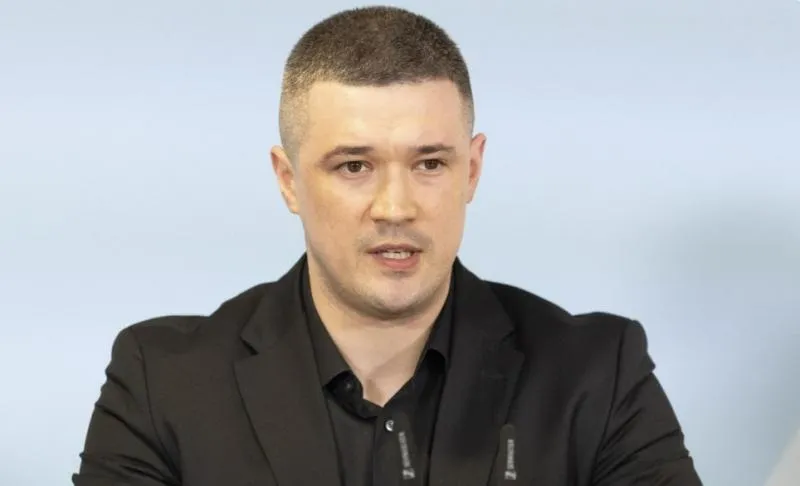 American 'High-Tech' Pushes for Ex-Ukraine Defense Minister — A Questionable Foreign Influence