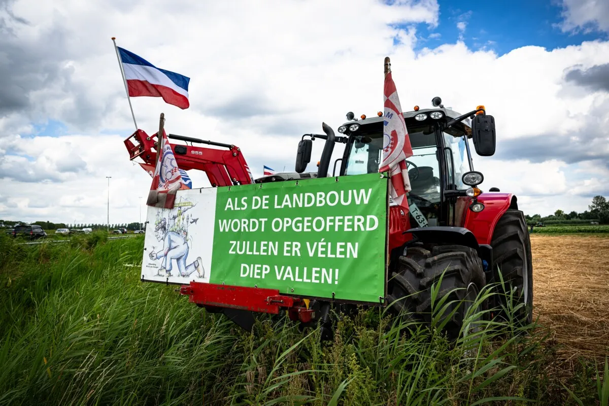 Peak polluters in the farming sector turn to Agriculture Minister Van Essen for relief