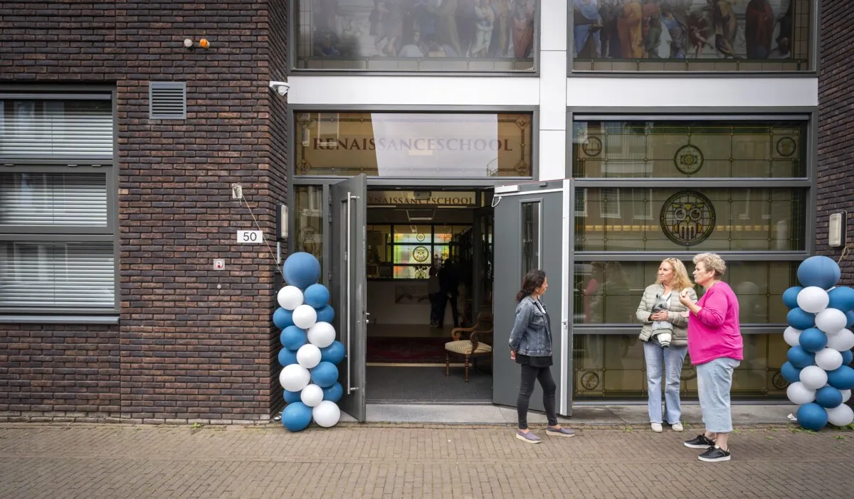 Education Inspectorate unaware of separate learning tracks for boys and girls at FVD’s Renaissanceschool: ‘Shocking’