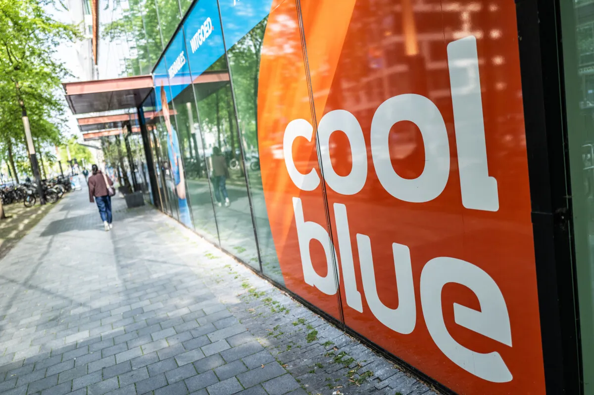 Consumer confidence still low, yet CBS paints a half‑full picture