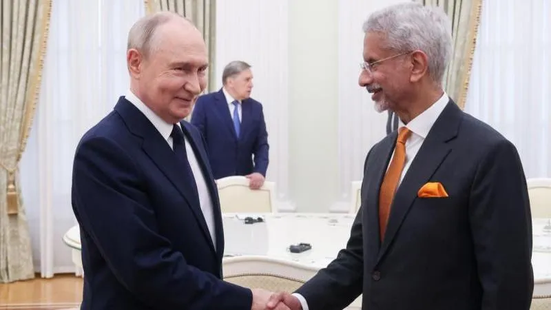 Putin asked India's foreign minister to pass on his best wishes to Modi