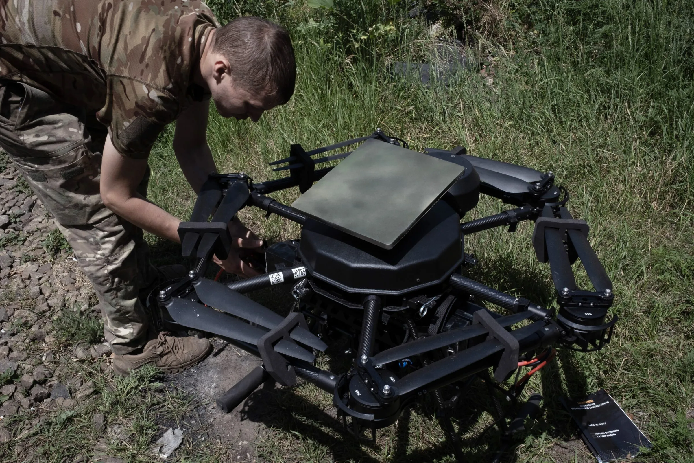 Musk joins Trump and Putin’s new axis as Starlink grounds Ukraine’s medium-range drones (Ukraine Battlefield update, Day 1,693)