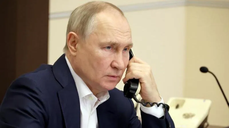 Russian President Holds Phone Talks with Leaders of Finland and Norway