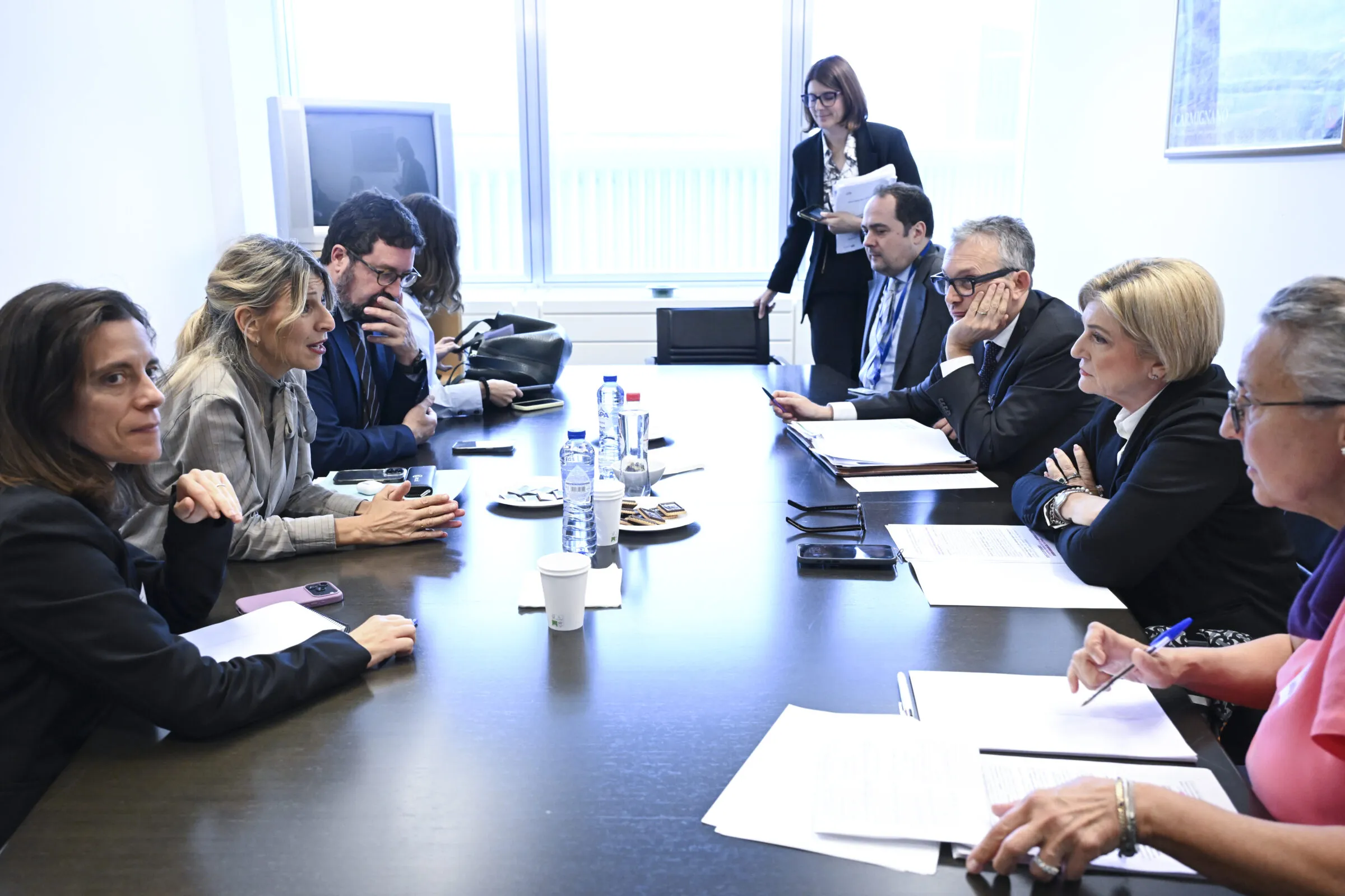 EU ministers try to balance workers’ protections with competitiveness in a tech-driven jobs law