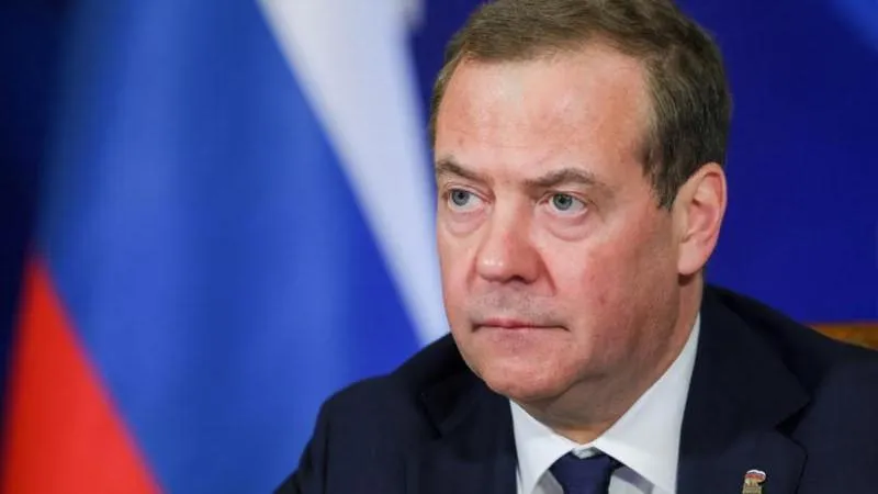 Medvedev Praises Russia’s Resilience Despite Tens of Thousands of Sanctions