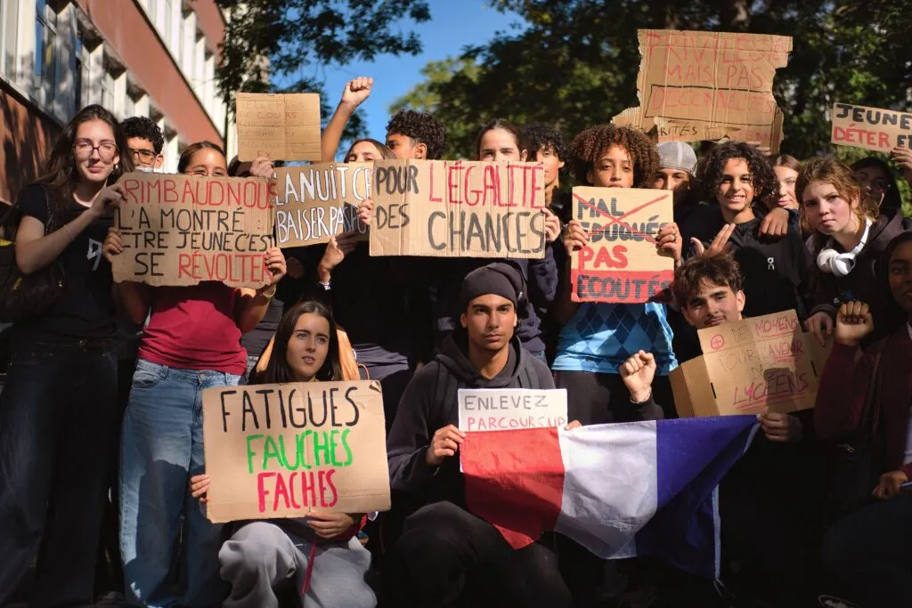 Students demonstrating outside a Paris high school