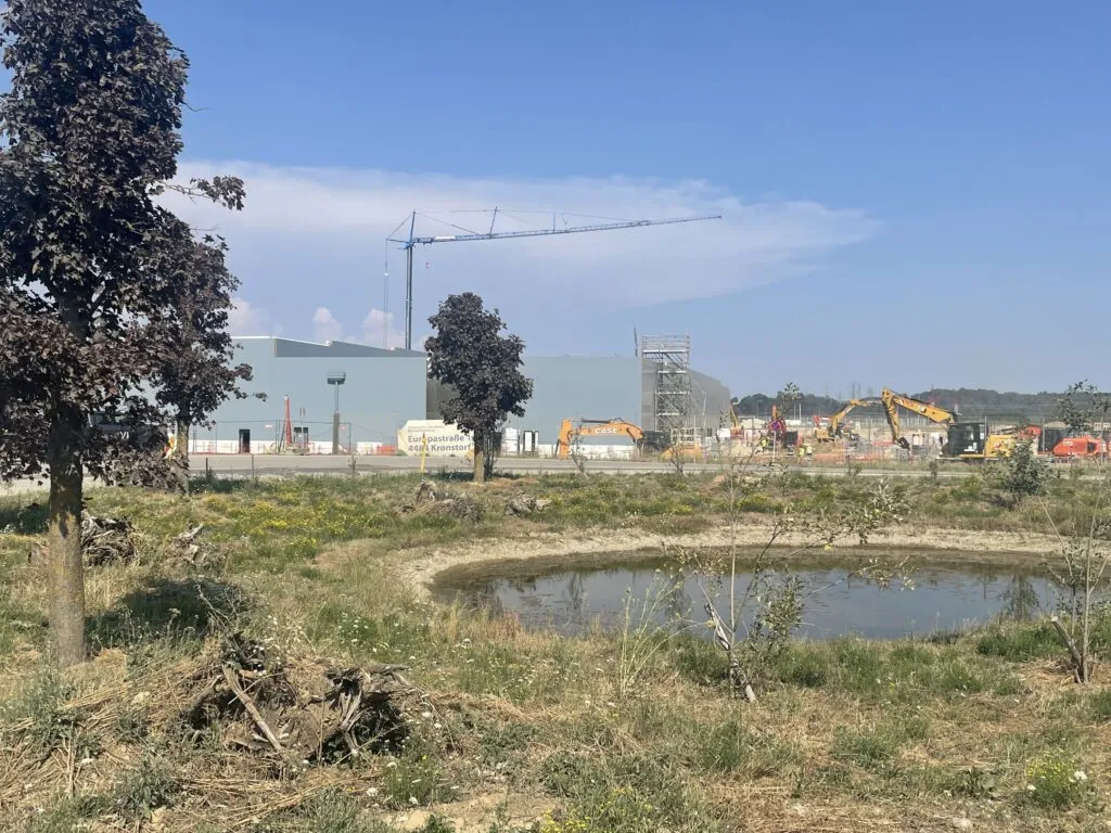 Les datacenters énergivores poussent en Europe — la résistance locale s’organise