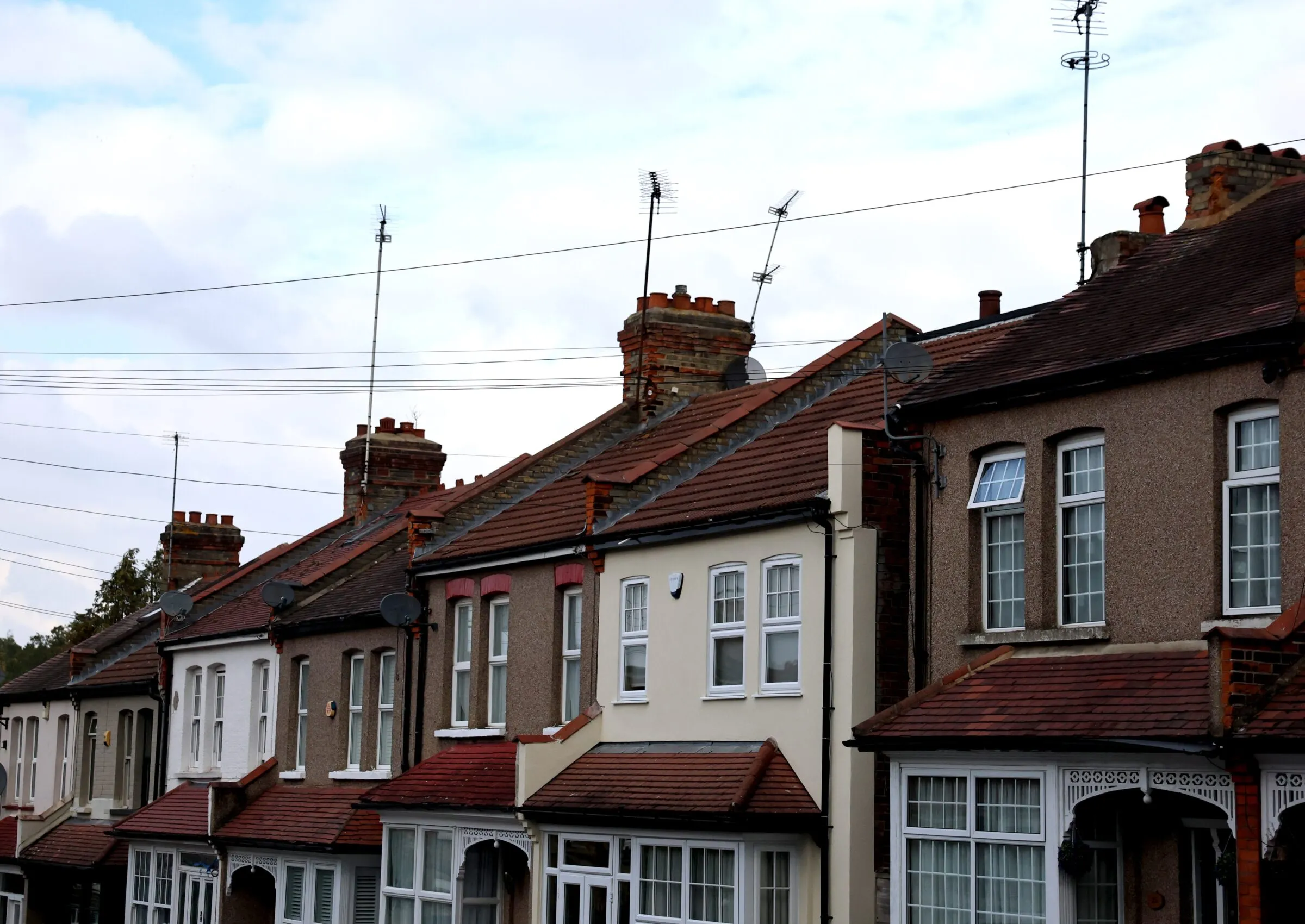 MEPs urge using EU cohesion funds for affordable housing and to climate‑proof towns